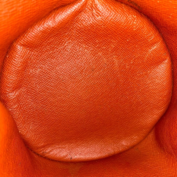 not avail - Picture 3 of 15